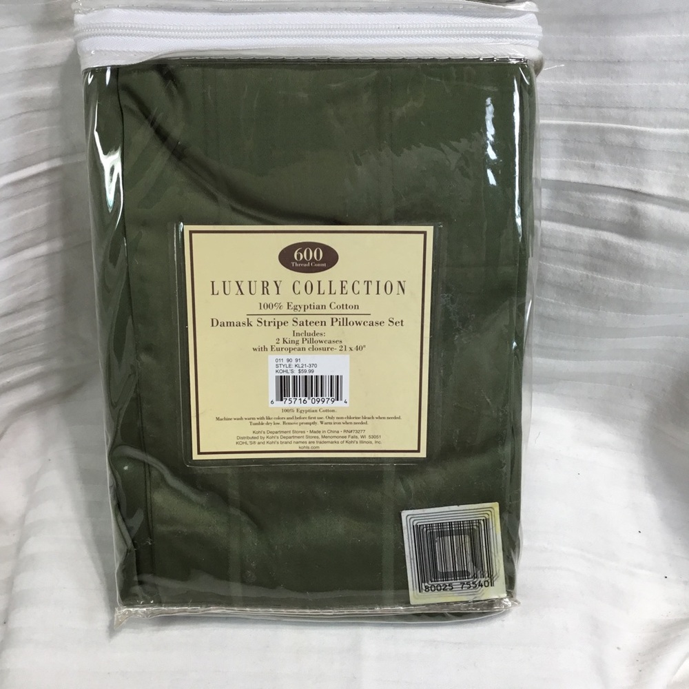 Luxury Collection Damask stripe Sateen pillowcases, King, 2 cases, NWT,